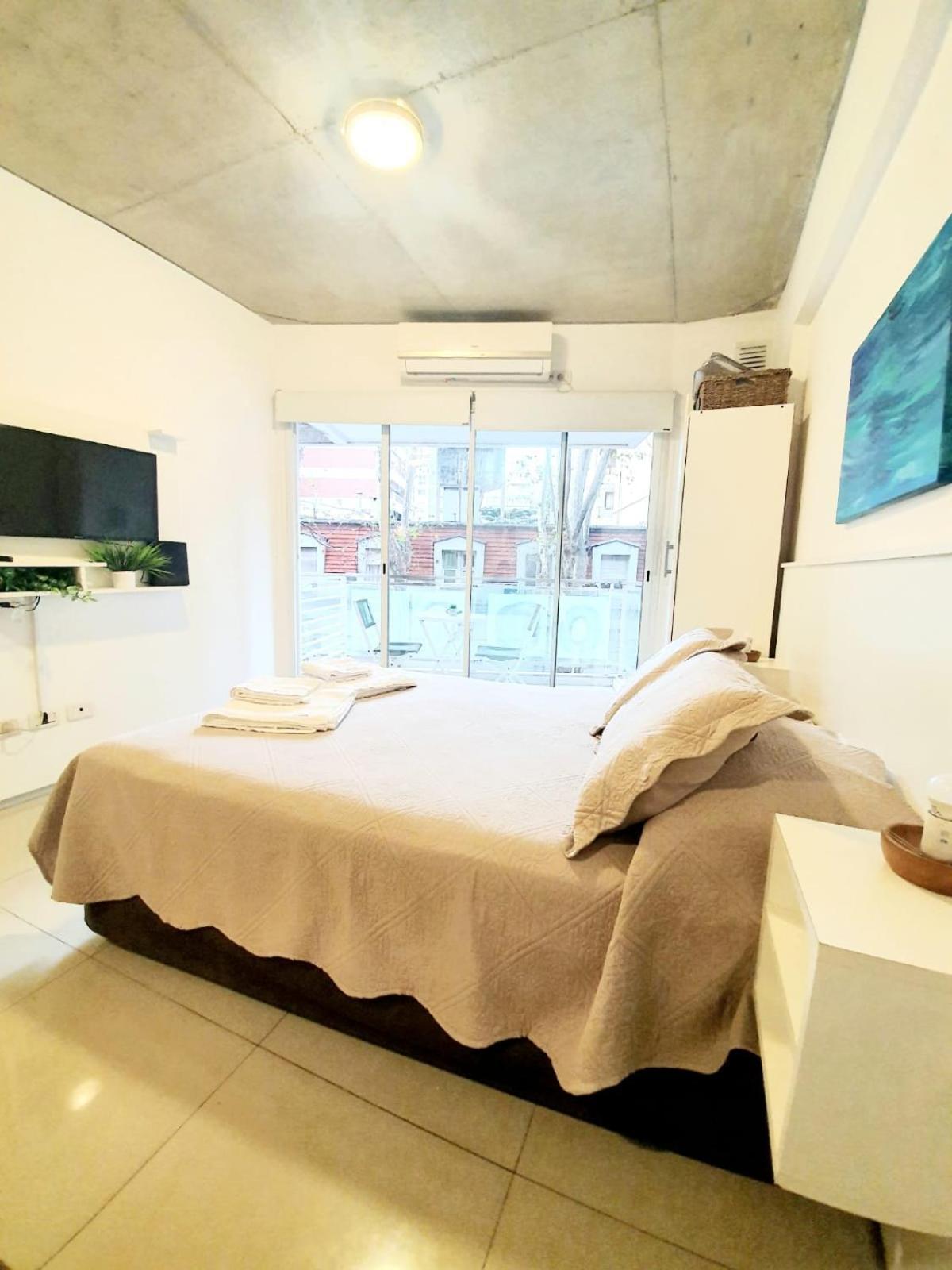 Monoambiente Super Amplio Y Comodo, Ideal Para Explorar La Ciudad Буэнос-Айрес Экстерьер фото